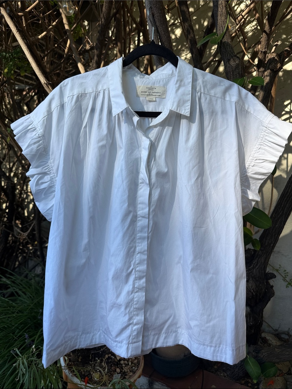 Trovata Birds of Paradise White Short-Sleeve Button Front Shirt